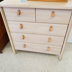 Shelf with 5 drawers
